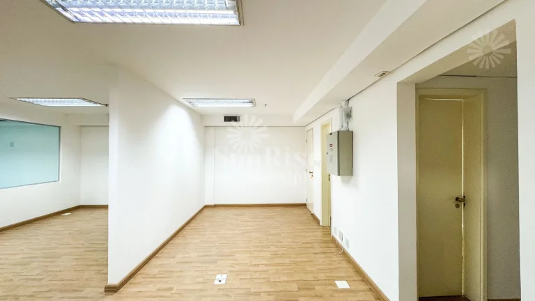 Imagem Sala Comercial para alugar com 91m² e 2 vagas - R$4.457,77 - Eagle Point - Alphaville Industrial - Barueri/SP