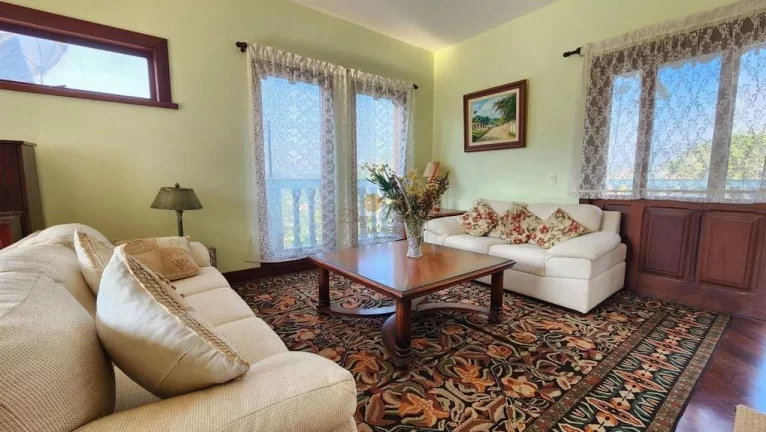 Imagem Casa em Condomínio para Venda em Teresópolis / RJ no bairro Golfe