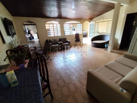 Imagem Casa Quadra 07 Sobradinho. 3 Quartos 1 suíte. Lote de 350m²