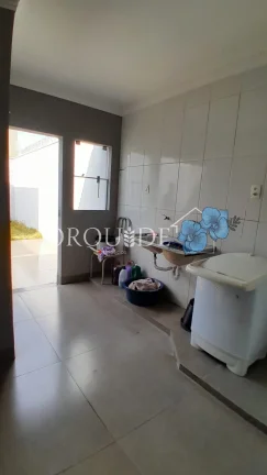 Imagem Imóvel de Luxo à Venda em Rio Verde-GO: Casa com 4 Quartos, 2 Suítes e 205m² no Residencial Solar dos Ataídes 2ª Etapa