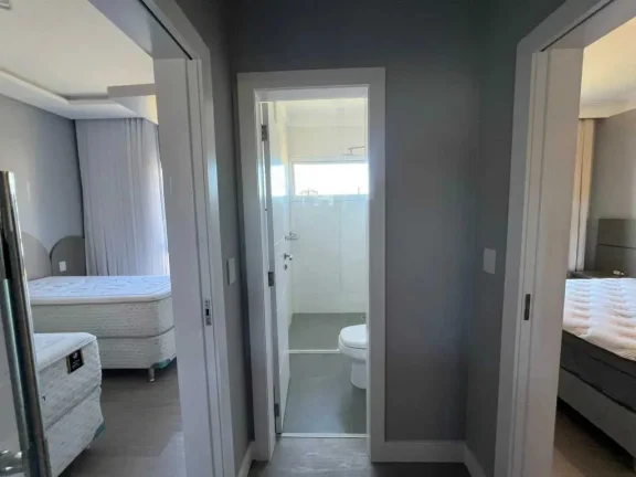 Imagem Casa alto padrão em condomínio com 4 suítes sendo 2 demi e 1 master em Camboriú