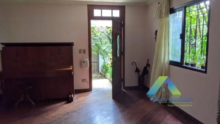 Imagem OPORTUNIDADE DE MORAR EM INDIANAPOLIS EXCELENTE CASA 4 DORMITORIOS, 2 VAGAS ESPAÇO GOURMET OTIMO VALOR !