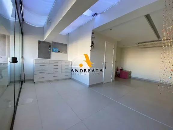 Imagem Av. das Américas - Ed. Sunplaza - Américas Park - Barra da Tijuca - Linda sala duplex alugada por R$2.800 + txs para venda!!!