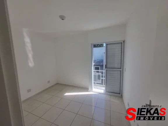 Imagem Casa em Condomínio à Venda em Itaquera, São Paulo-SP: 2 Quartos, 1 Sala, 1 Banheiro, 1 Vaga, 70m². Imperdível!