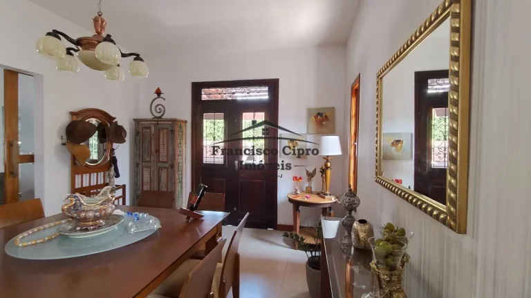 Imagem Casa à venda no bairro Belveder Clube dos 500 - Guaratinguetá/SP