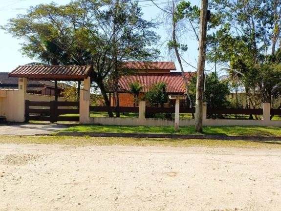 Imagem Casa para Venda em Peruíbe, Estância São Marcos, 3 dormitórios, 2 suítes, 1 banheiro, 6 vagas