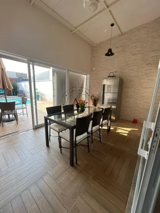 Imagem Casa Térrea em Condomínio: 3 Quartos Amplos e Piscina Privativa – Conforto e Exclusividade!