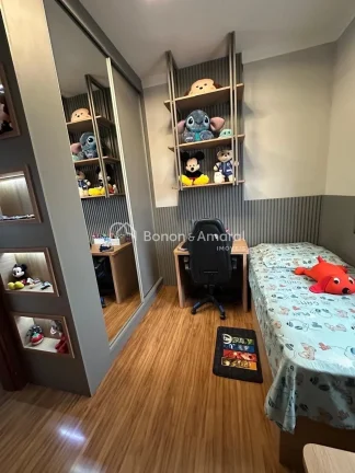 Imagem Esta casa impecável no Condomínio Fiorella em Valinhos oferece um ambiente extremamente arejado e ...