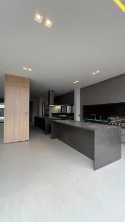 Imagem RESIDENCIA DE ALTO PADRÃO EXCLUSIVA EM CONDOMINIO FECHADO EM FRANCA/SP - 409m² de terreno com 408m² de construção