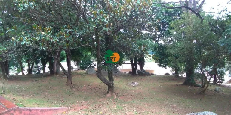 Imagem Chácara para Venda em Araçariguama, Chácara Dora, 2 dormitórios, 1 suíte, 2 banheiros