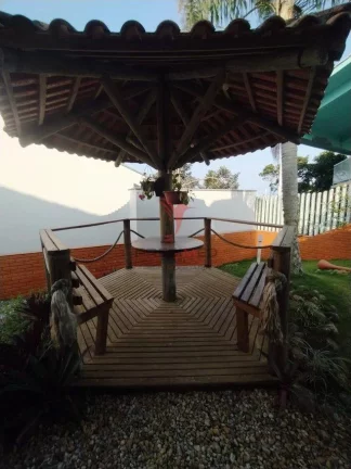 Imagem Casa na Praia com 5 Vagas de Garagem, frente mar , em Balneário Piçarras, Santa Catarina