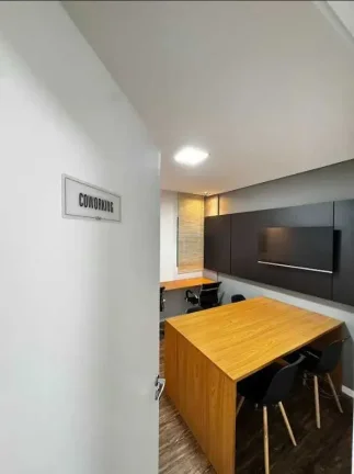 Imagem Apartamento Mobiliado com 2 Dormitórios sendo 1 Suíte na Anita Garibaldi em Joinville - SC