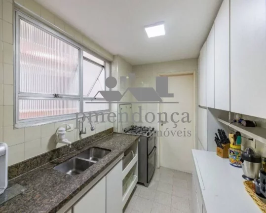 Imagem Apartamento em Higienópolis com 4 quartos sendo 2 suítes e 2 vagas, 209m².