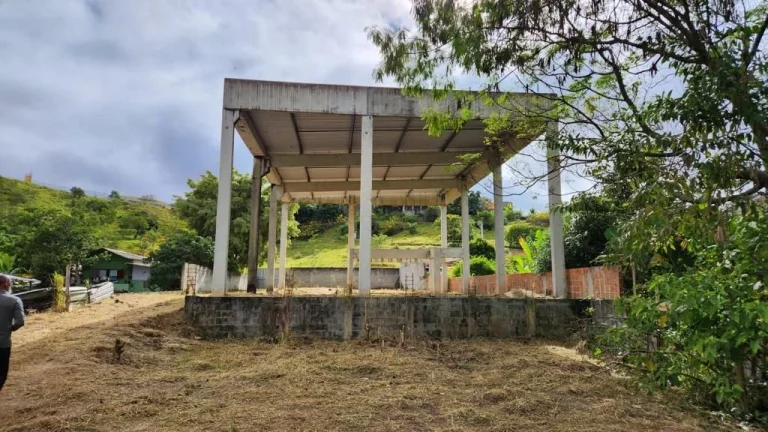 Imagem Terreno à venda, 1 m² por R$ 750.000,00 - Jardim Capitingal - São José dos Campos/SP