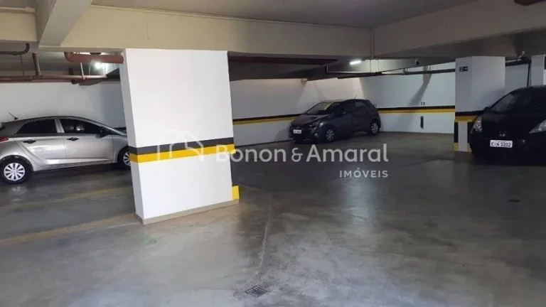 Imagem Ótimo apartamento em excelente localização no Cambuí. O apartamento em andar alto conta com uma ...