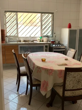 Imagem Casa térrea a venda no Taquaral, 3 quartos e armários planejados, sendo 1 suíte, banheiro social,...