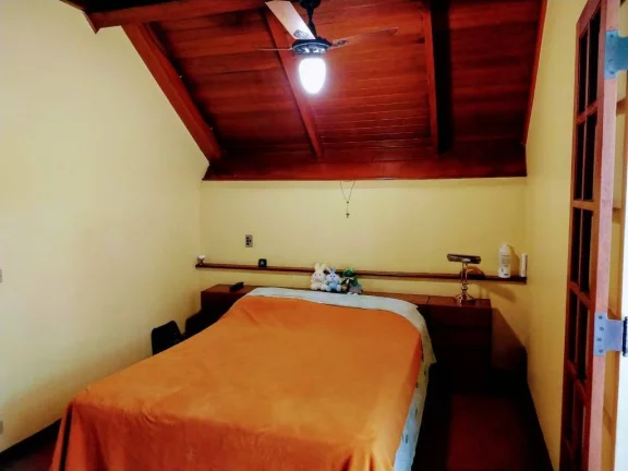 Imagem Casa em Bolsão com 4 dormitórios à venda, 350 m² - Gramado - Cotia/SP