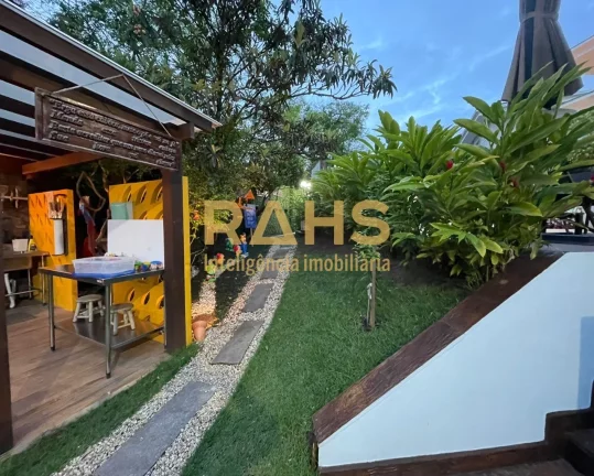 Imagem Maravilhosa Residência Em Condomínio Fechado No Bairro Saguaçú Esse imóvel evoca toda a poesia ...