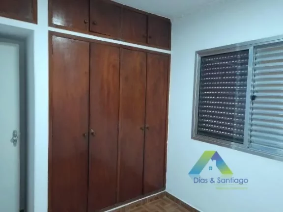 Imagem Excelente casa com 160 metros, 3 dormitórios, 2 vagas quintal com ótima localização e valor !