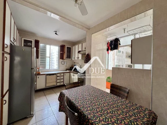 Imagem Apartamento 2 quartos e dependência na quadra da praia no Bairro Boqueirão em Santos