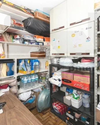 Imagem Apartamento em ótima localização, piso de madeira. Living para 2 ambientes, lavabo, 3 dormitório...