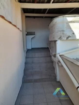 Imagem Excelente casa com 160 metros, 3 dormitórios, 2 vagas quintal com ótima localização e valor !