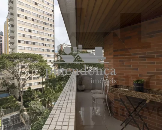 Imagem Apartamento em Perdizes com 4 dormitórios e 3 vagas, 200m²