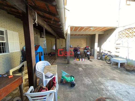 Imagem Casa com 4 dormitórios à venda, 360 m² por R$ 800.000,00 - Jardim Excelsior - Cabo Frio/RJ