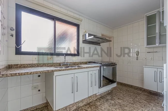 Imagem Apartamento para locação em Moema, São Paulo-SP: 3 quartos, 3 suítes, 4 salas, 5 banheiros, 4 vagas, 220m².