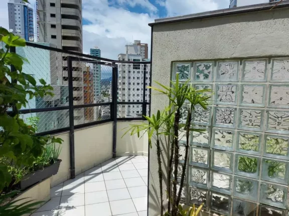 Imagem Cobertura Duplex com 5 dormitórios sendo 2 suítes e 2 vagas no Centro de Balneário Camboriú