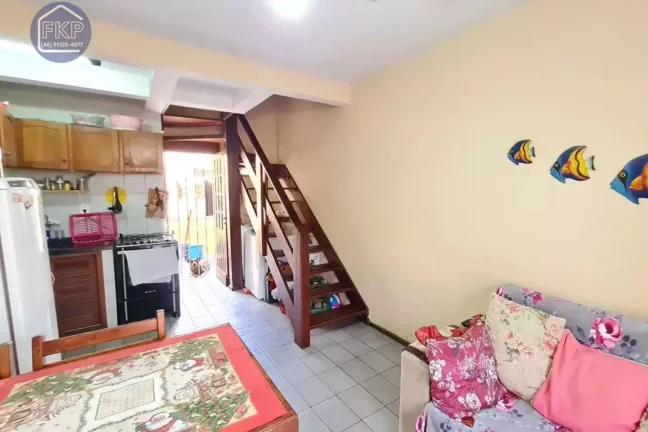 Imagem Casa Geminada Triplex!