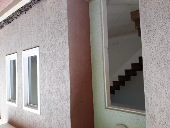 Imagem Sobrado com 2 dormitórios à venda, 71 m² por R$ 246.000,00 - Vila Figueira - Suzano/SP