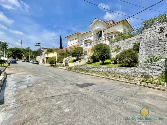 Imagem Cond São Paulo II - 4 suítes, única e impecável! AT 2.650 / AC 986
