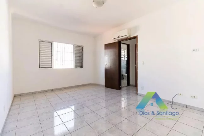 Imagem Casa com 3 dormitórios Com suite e 3 vagas próximo ao Metrô Alto do Ipiranga em Vila Gumercindo/SP!