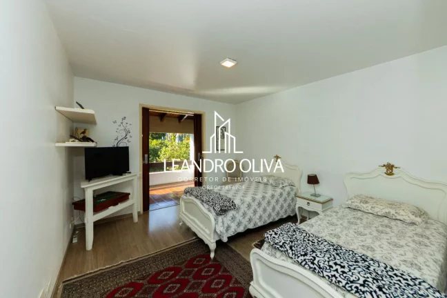 Imagem Casa tipo para venda em Vila Tramontano com 4 quartos, sendo 2 suítes, 375m²
