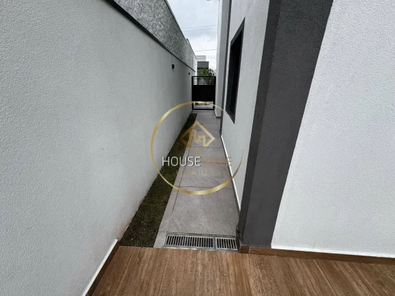 Imagem Casa Sobrado em condomínio, 4 Dormitórios( 3 suítes),Condomínio Mantiqueira