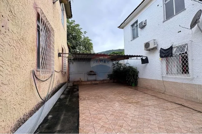 Imagem Apartamento com 50m² e 2 quartos em Cascadura. Rio de Janeiro,