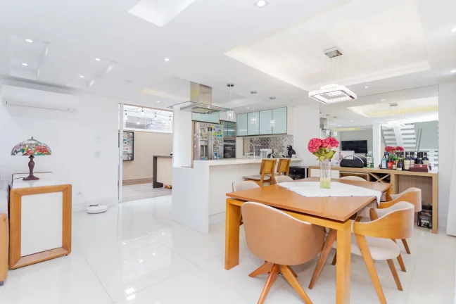 Imagem Casa em condomínio no Campo Comprido