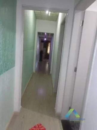 Imagem Linda casa com 3 dormitórios, 3 vagas, 3 banheiros área gourmet com fácil acesso a comércios e principais avenidas.