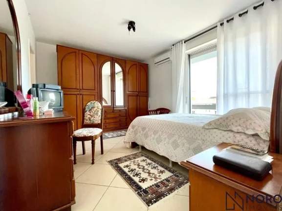 Imagem Apartamento 3 dormitórios, suíte, semimobiliado no Centro de Santa Maria