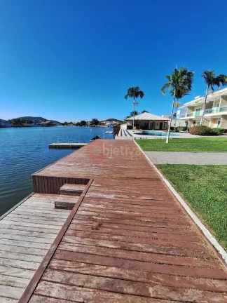 Imagem Casa duplex em condomínio com deck para canal navegavel, 4 quartos, Ogiva