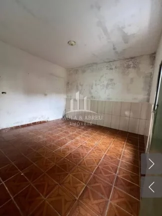 Imagem Casa com 183m², Escritura, 2 Quartos, Sala, Copa, Cozinha e 1 Banheiro, 2 Vagas, no Jardim Itapark, Mauá-SP