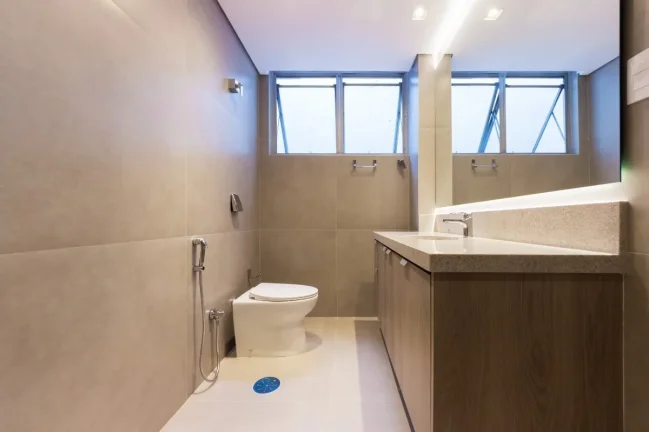 Imagem Apartamento Jardim Paulista - 212M², Reformado, 4 Dorms, 1 Suíte, 2 Vagas Determinadas, Lavabo, Banheiro de Serviço.