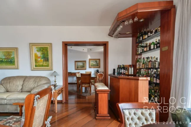 Imagem Pinheiros Venda - 4 Dormitórios (3 Suítes) - 4 Vagas - 246m²