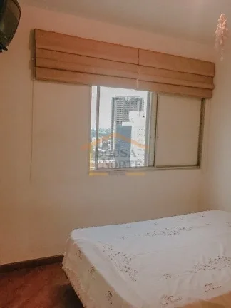 Imagem Apartamento com 2 dormitórios e 60 m² de área útil. Sala dois ambientes, cozinha com armários, ...