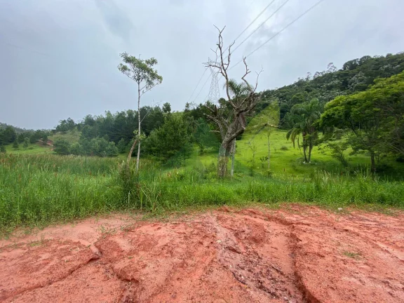 Imagem Terreno à Venda em Piracaia com 3 Alqueires