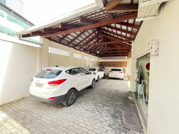 Imagem Casa 3 dormitórios à venda no centro de Gaspar