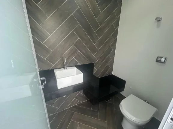 Imagem Casa no condomínio Residencial Olivito para venda com 4 quartos, sendo 4 suítes, 281m2