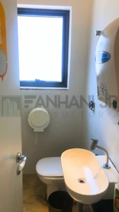 Imagem Aluguel de Casa Comercial no Jardim América, São Paulo-SP: 8 salas, 20 vagas de garagem, 500 m² de área.