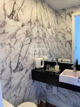 Imagem Apartamento de 116m² no Brooklin, totalmente reformado com living para 3 ambientes, sacada, lavabo,...